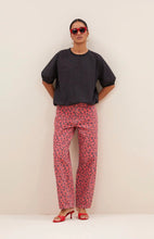 Charger l&#39;image dans la galerie, Pantalon LEW RED CHEETAH
