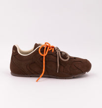 Charger l'image dans la galerie, Basket Cosmo Brown
