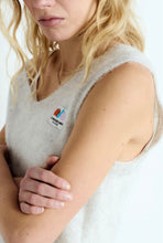 Charger l&#39;image dans la galerie, Pull sans manches NEN
