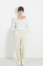 Charger l&#39;image dans la galerie, Pull col rond NUN
