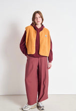 Charger l&#39;image dans la galerie, Veste sans manche HOKTOWN
