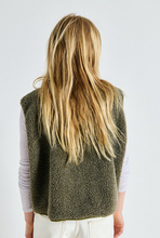 Charger l'image dans la galerie, Veste sans manche HOKTOWN
