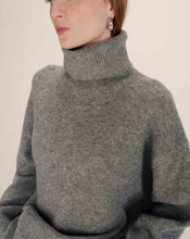 Charger l&#39;image dans la galerie, Pull TAXI
