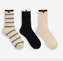 Charger l'image dans la galerie, Chaussettes VOLTA
