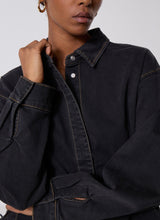 Charger l&#39;image dans la galerie, Chemise en jean MATHEA
